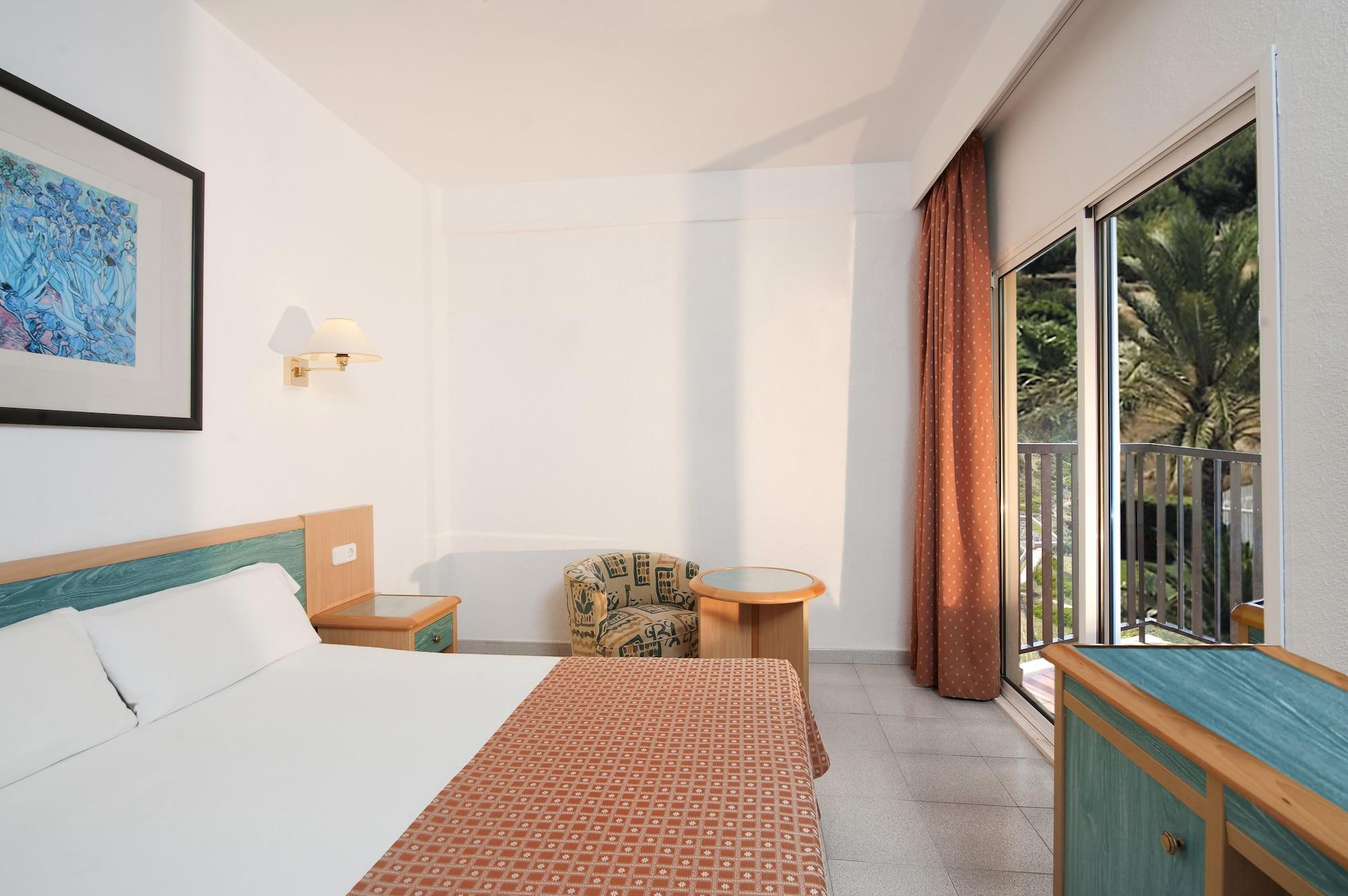 Sol Milanos Pingueinos Hotell Son Bou Exteriör bild