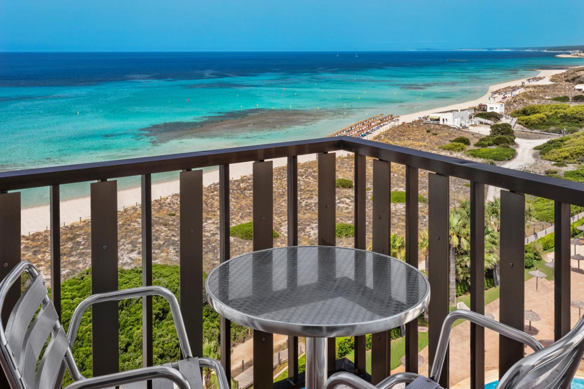 Sol Milanos Pingueinos Hotell Son Bou Exteriör bild