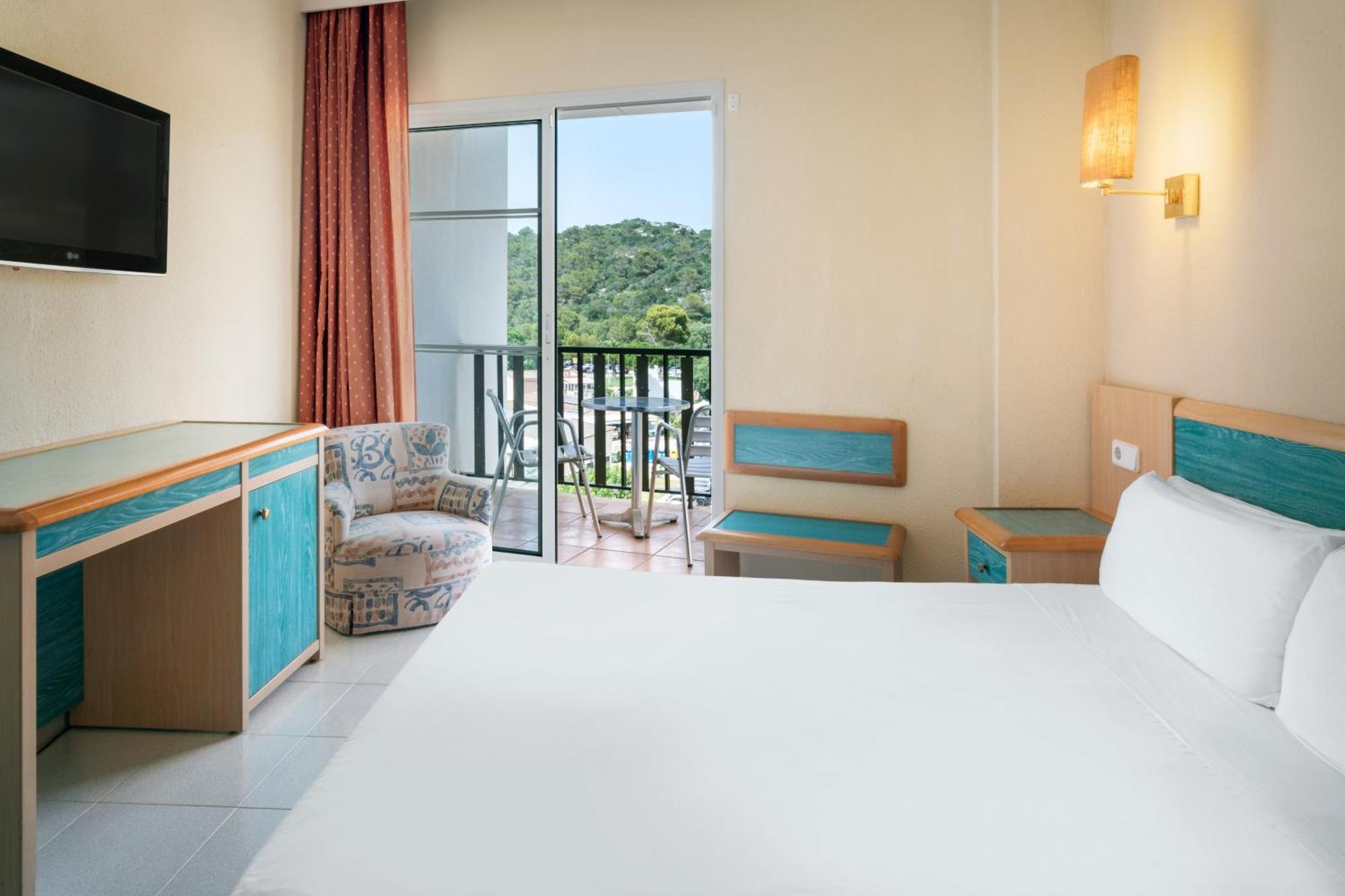 Sol Milanos Pingueinos Hotell Son Bou Exteriör bild